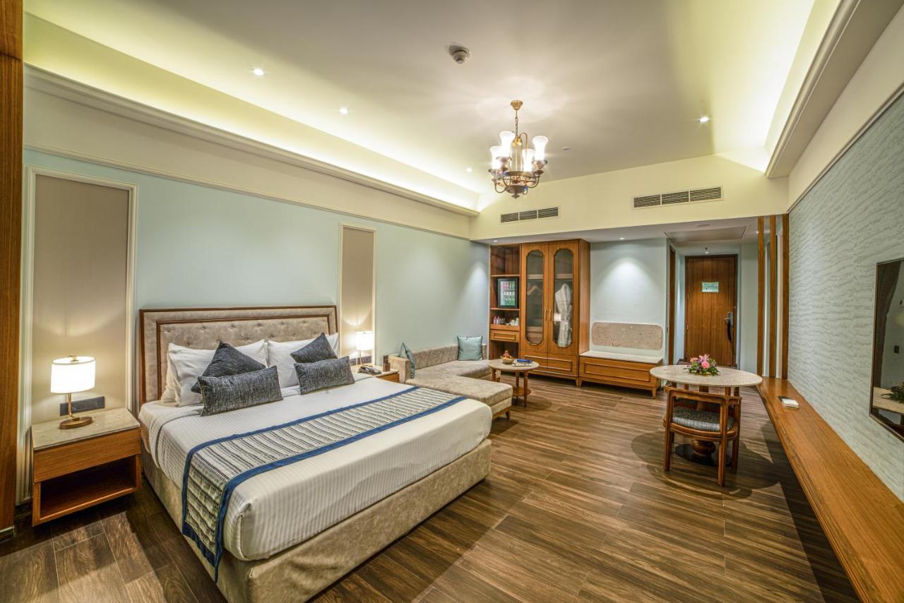 Gift City Club, A Member Of Radisson Individuals Gandhinagar Eksteriør bilde
