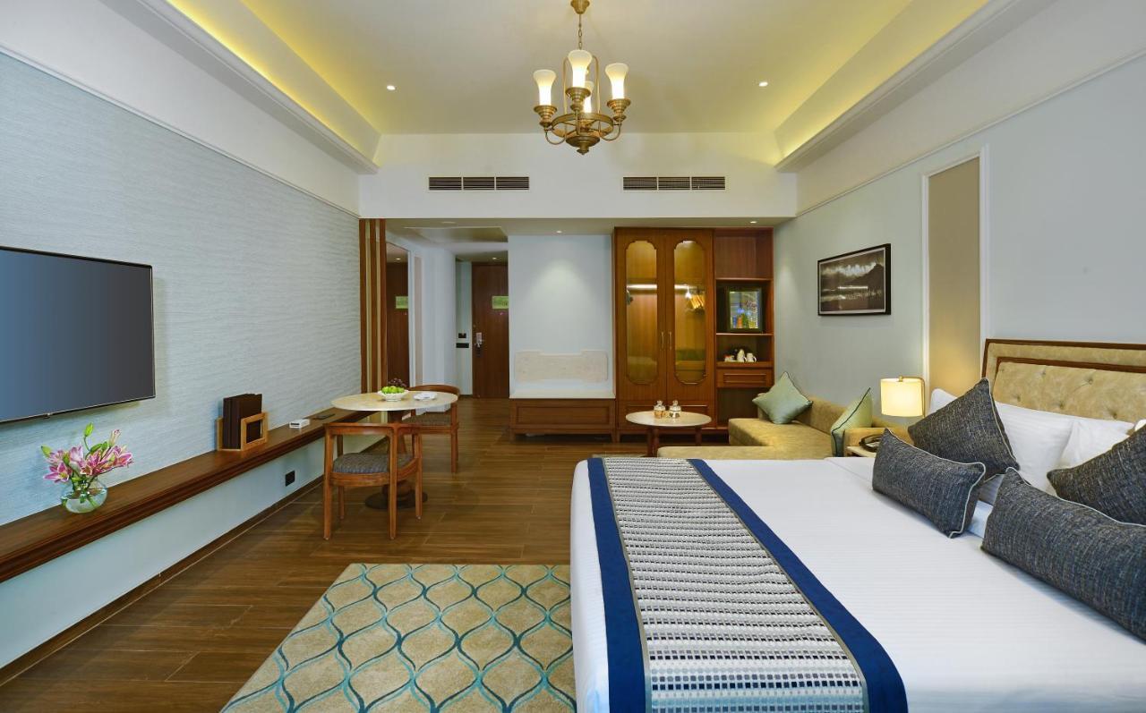 Gift City Club, A Member Of Radisson Individuals Gandhinagar Eksteriør bilde
