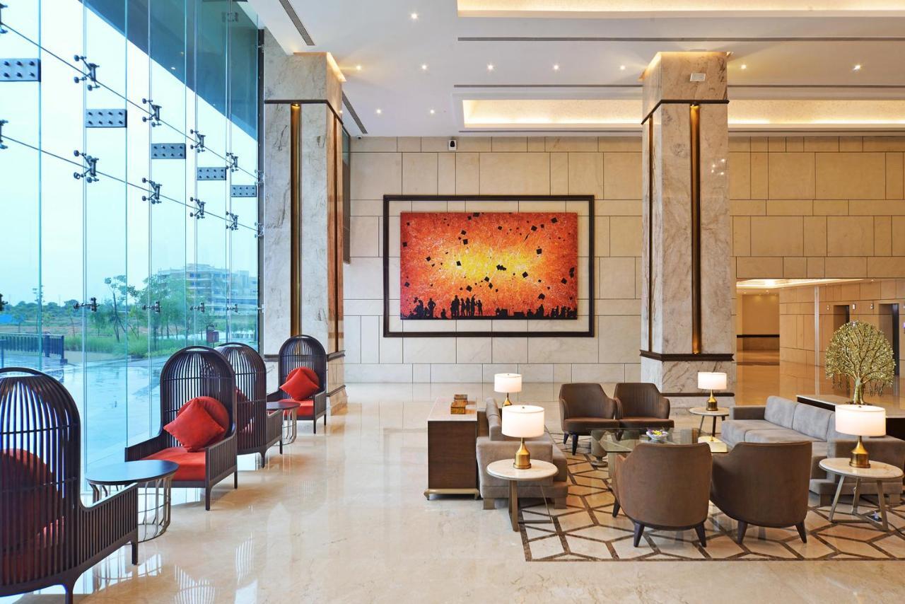 Gift City Club, A Member Of Radisson Individuals Gandhinagar Eksteriør bilde