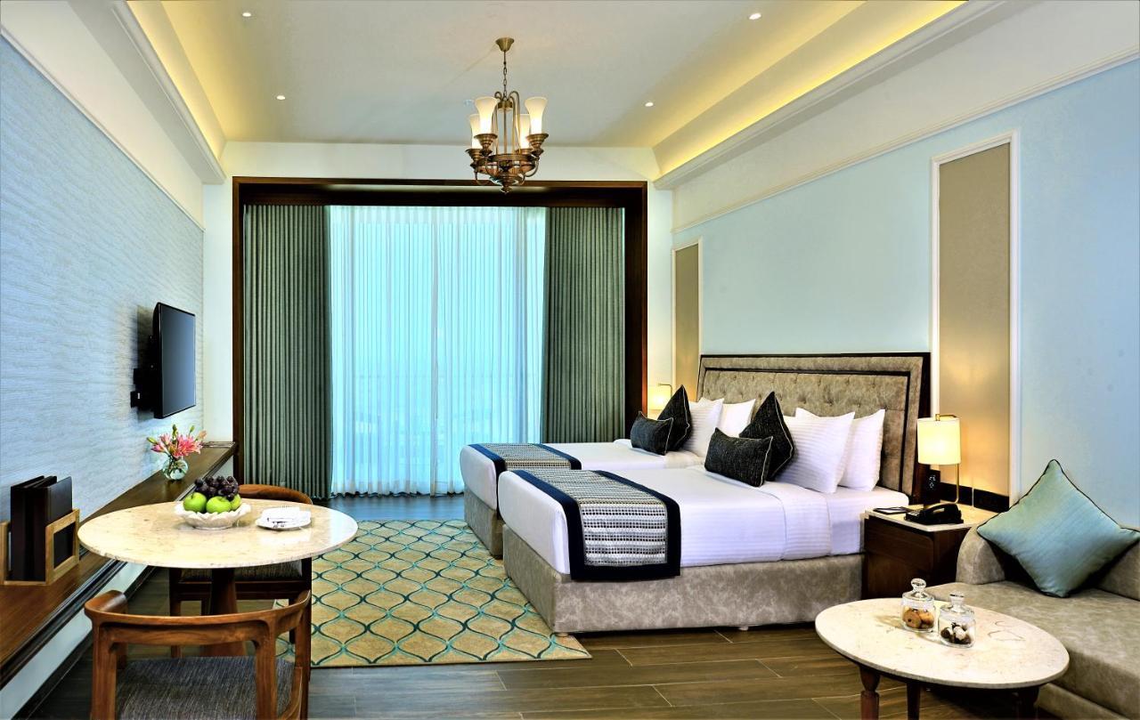 Gift City Club, A Member Of Radisson Individuals Gandhinagar Eksteriør bilde